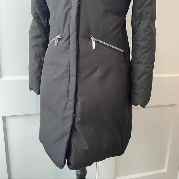 Michael Kors Coat w/versatile hood, zipper and snaps - Picture 5 of 16